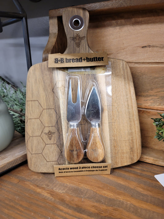 Acacia wood 3 pc. Cheese set